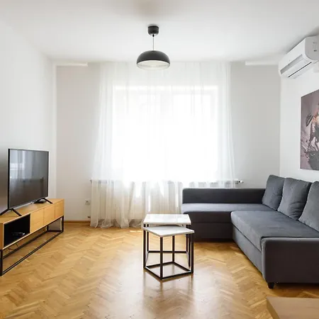 Apartment Tim 3 *