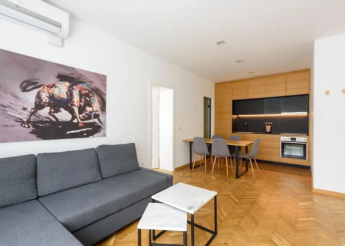 Tim 3 شقة بلغراد